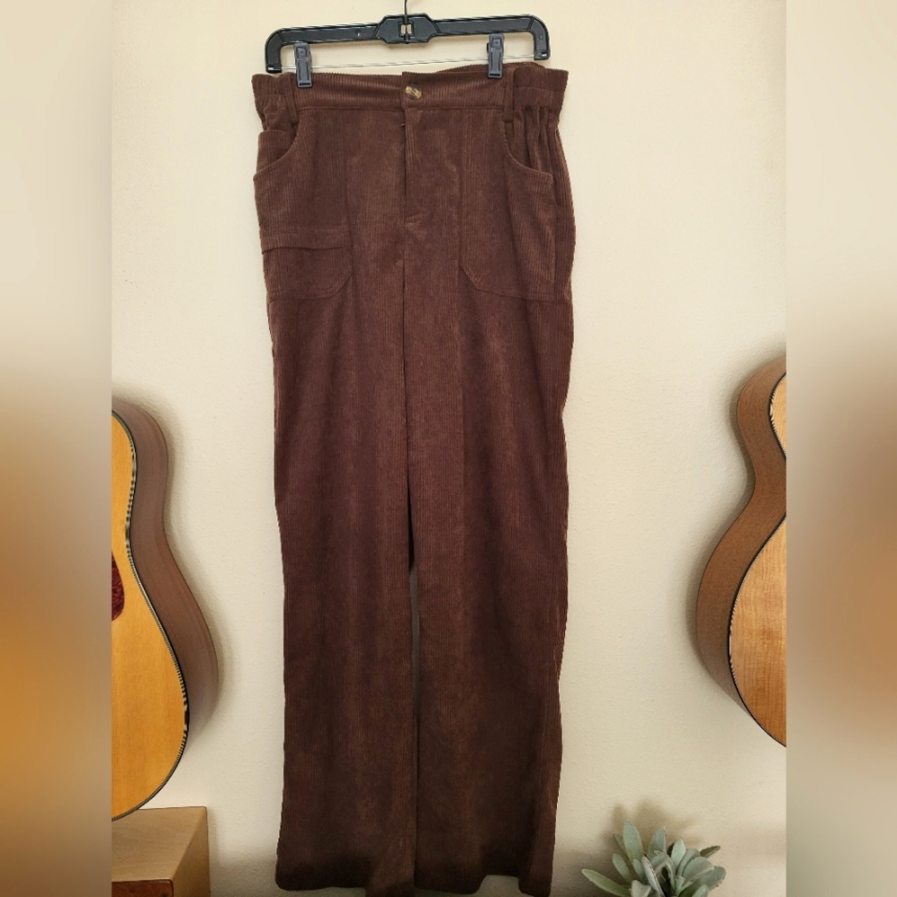 Halara Mid Rise Corduroy Straight Leg Pant